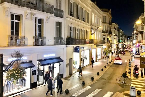 Appartement de Luxe avec Terrasse Rue d'Antibes
