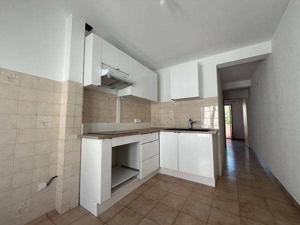 A louer - Appartement T3 + buanderie de 71 m2