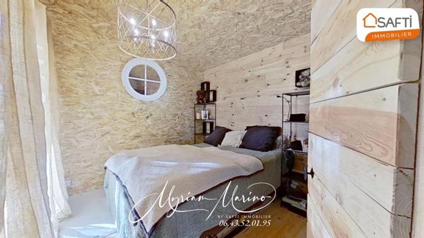 APPARTEMENT F3 EN REZ DE JARDIN, +ATELIER + PARKING ET  GARAGE - SAINT AYGULF (83370)