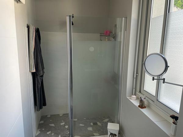 Maison de ville avec local commercial