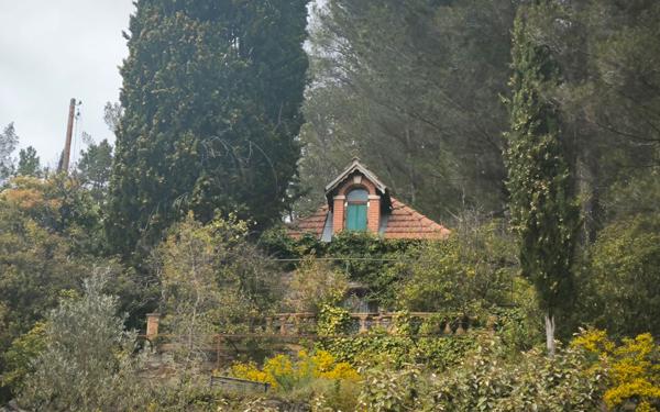 Maison à vendre    3 pièces •  Espéraza