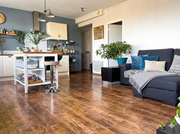 Dernier étage – Appartement lumineux avec vue panoramique sur la rade de Brest - ascenseur