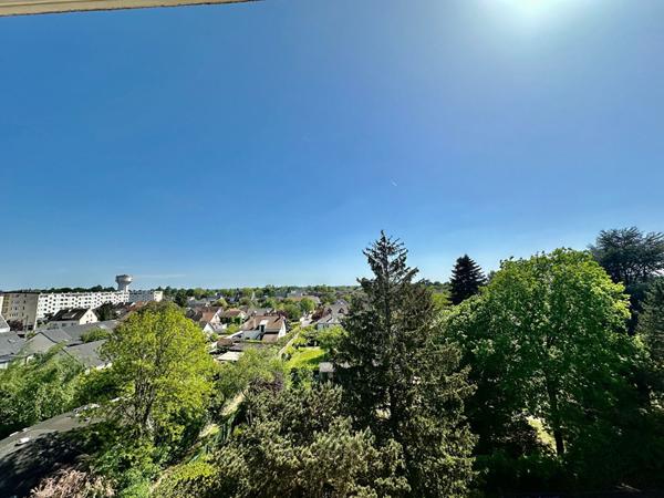 Appartement lumineux dernier étage avec balcon, garage et cave - Saint-Jean-de-Braye