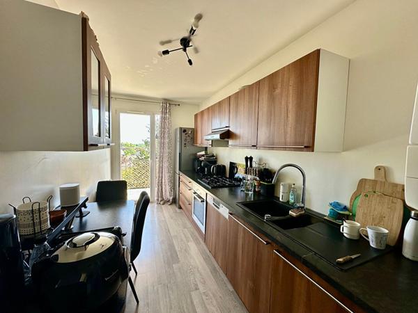 Appartement lumineux dernier étage avec balcon, garage et cave - Saint-Jean-de-Braye