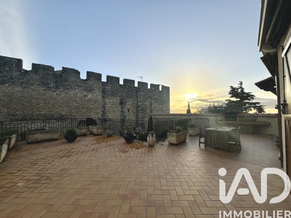 Maison à vendre 4 pièces 135 m² Saint-Mitre-les-Remparts