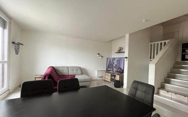 Appartement à vendre    3 pièces • 64,85 m2 Courcouronnes