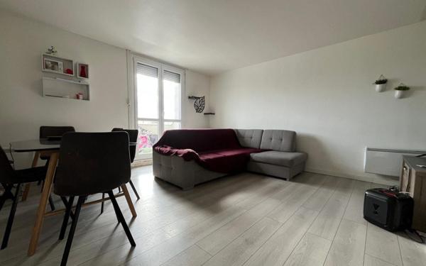 Appartement à vendre    3 pièces • 64,85 m2 Courcouronnes