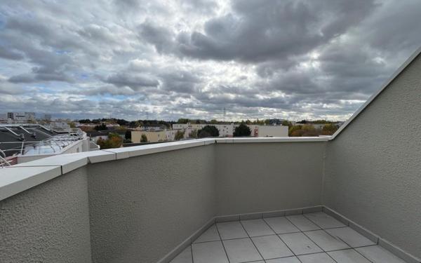 Appartement à vendre    3 pièces • 64,85 m2 Courcouronnes