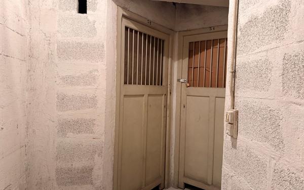 Stationnement à vendre    5 m2 Nice