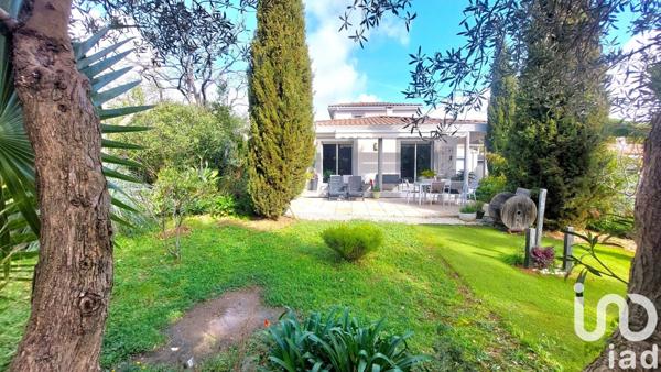 Maison 5 pièces de 140 m² à La Crau (83260)