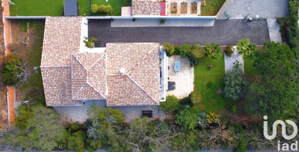 Maison 5 pièces de 140 m² à La Crau (83260)