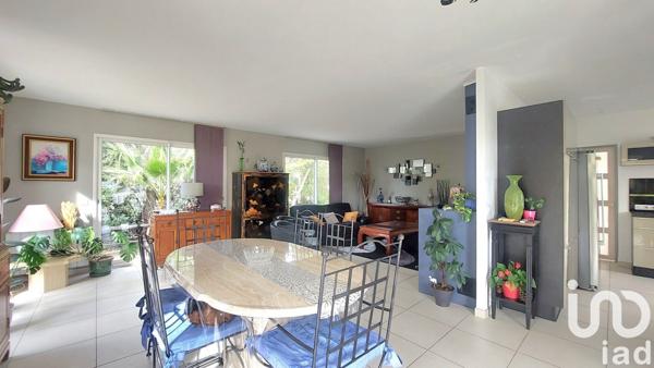 Maison 5 pièces de 140 m² à La Crau (83260)