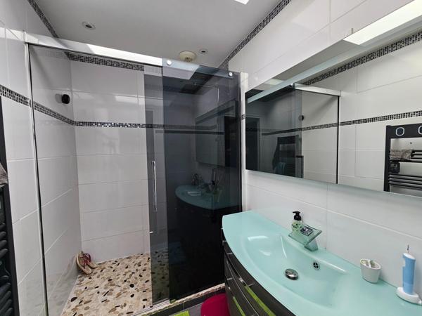 Maison 7 pièces 185m2, 4 chambres, 1 bureau