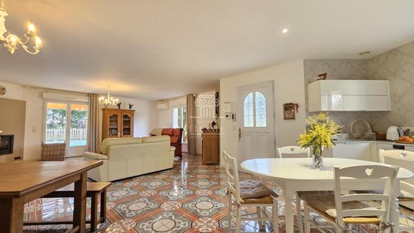 Eauze (32800) MAISON T7 - 162M² EN CAMPAGNE AVEC TERRAIN DE 6800M² ET DEPENDANCE / EAUZE