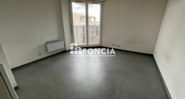 Location Studio 20.02 m² - ÉLancourt 78990