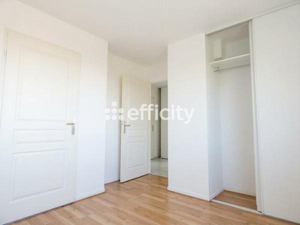 Appartement
         2 pièces
        - 40 m² Exclusivité 91 500 € *