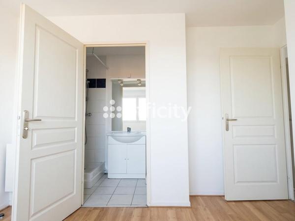 Appartement
         2 pièces
        - 40 m² Exclusivité 91 500 € *