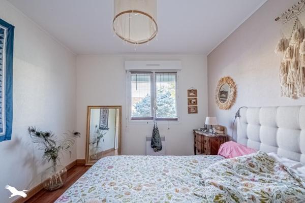 Maison à vendre 220 920 € Saint-Loubès 3 p 77 m² DPE D