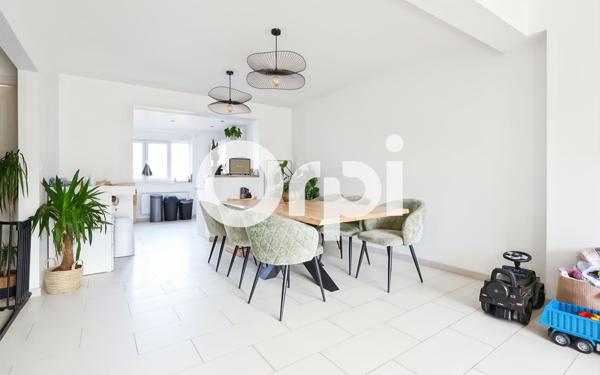 Appartement à vendre    3 pièces • 94,30 m2 Coudekerque-Branche