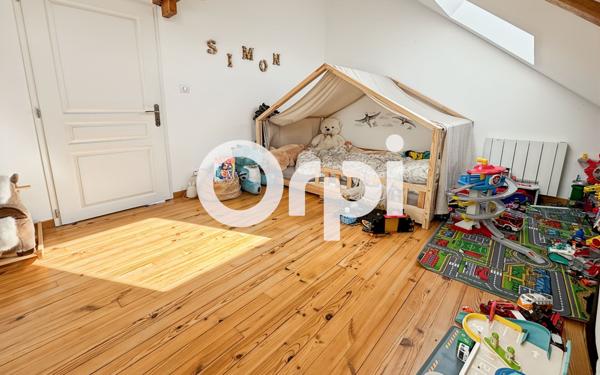 Appartement à vendre    3 pièces • 94,30 m2 Coudekerque-Branche