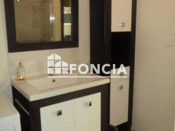 Location Appartement 3 pièces 73.2 m² - RUE SEGRETAIN Niort 79000