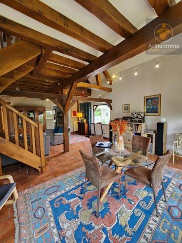 Vente                                                      Maison
                        
                     6 pièces                      158 m2                     à Huisseau-sur-Mauves