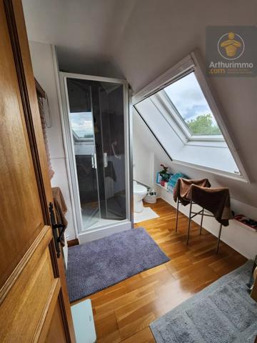 Vente                                                      Maison
                        
                     6 pièces                      158 m2                     à Huisseau-sur-Mauves