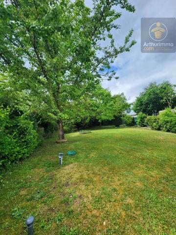 Vente                                                      Maison
                        
                     6 pièces                      158 m2                     à Huisseau-sur-Mauves