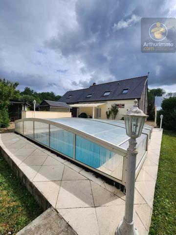 Vente                                                      Maison
                        
                     6 pièces                      158 m2                     à Huisseau-sur-Mauves