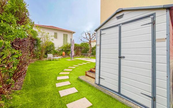 Appartement à vendre    5 pièces • 90 m2 Cagnes-sur-Mer