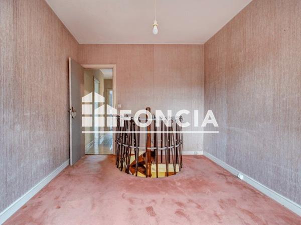 À vendre Appartement 5 pièces 122 m² - Noisy-le-roi 78590