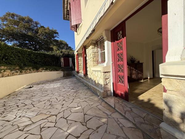 Rare T4 en rez-de-chaussée de 73 m², dans un secteur prisé et paisible près du Moulleau Pyla-sur-Mer