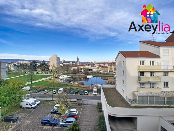 Roanne (42300) A VENDRE - ROANNE CENTRE - APPARTEMENT T5 AVEC 3 CHAMBRES, STATIONNEMENTS PRIVATIFS ET VUE SUR LA LOIRE