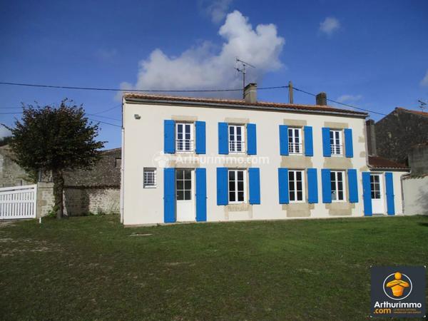 Location                                                      Maison
                        
                     6 pièces                      126 m2                     à Loulay