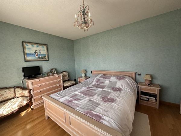 Vente / Maison et grand terrain