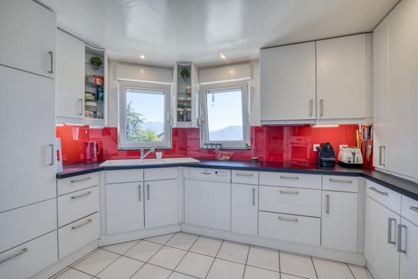 Vente Maison de luxe Poisy 10 Pièces 260 m²