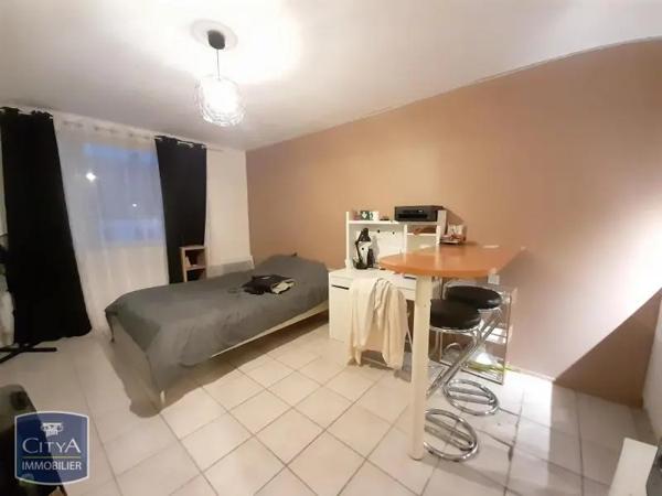 Appartement à louer 1 pièce 23.78m² Tours (37000)