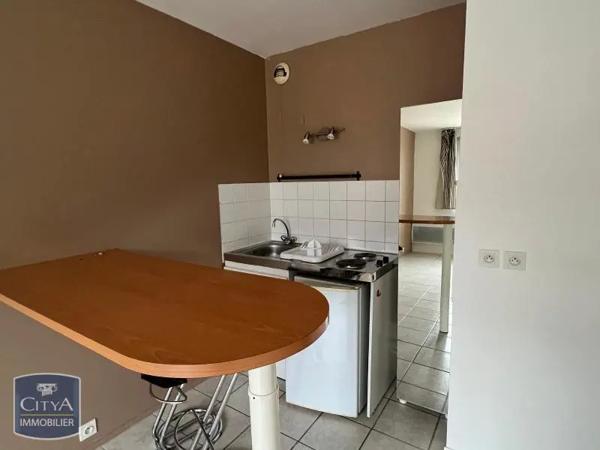 Appartement à louer 1 pièce 23.78m² Tours (37000)