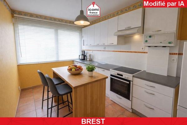 A VENDRE - APPARTEMENT T6 - 4 CHAMBRES POSSIBLE 5 - DALLE BETON - 2 BALCONS - BEAU POTENTIEL