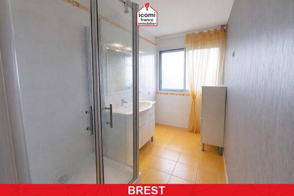 A VENDRE - APPARTEMENT T6 - 4 CHAMBRES POSSIBLE 5 - DALLE BETON - 2 BALCONS - BEAU POTENTIEL