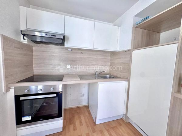 Vente                                                      Appartement
                        
                     3 pièces                      64 m2                     à Clermont-Ferrand