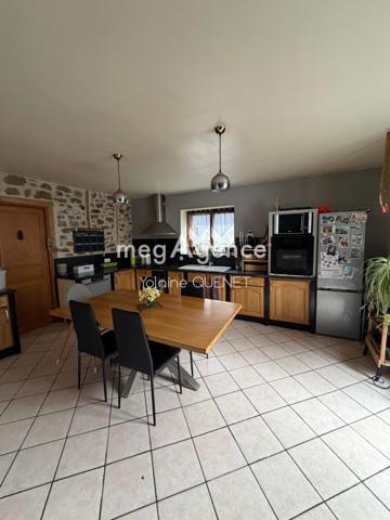 Maison à MUR-DE-BARREZ, 12600 - 3 pièces 138m²