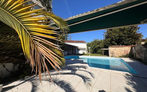 Maison à vendre    10 pièces •  Dax