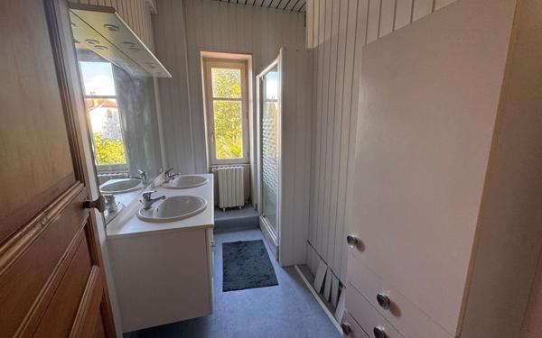 Maison à vendre    10 pièces •  Dax