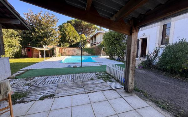 Maison à vendre    10 pièces •  Dax