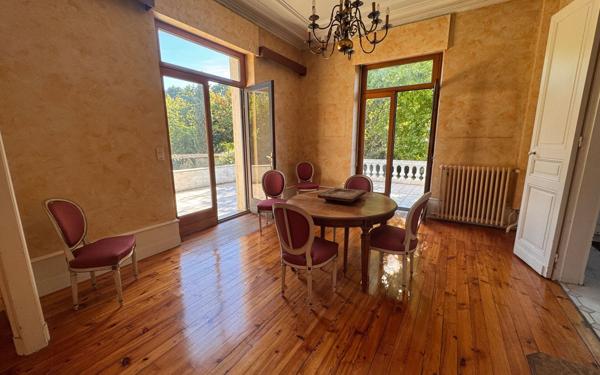 Maison à vendre    10 pièces •  Dax