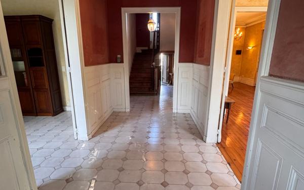 Maison à vendre    10 pièces •  Dax