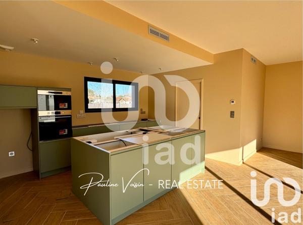 Maison 7 pièces de 160 m² à Le Pian-Médoc (33290)