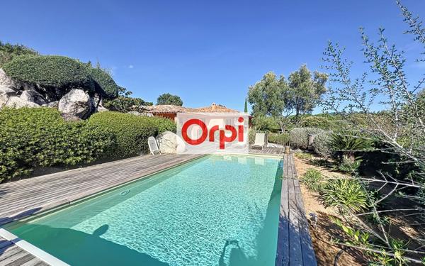 Maison à vendre    6 pièces •  Zonza