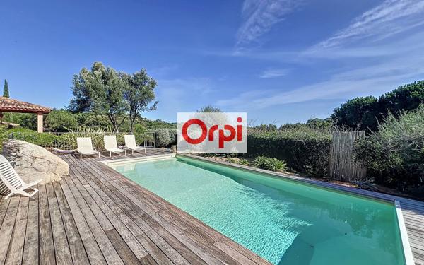 Maison à vendre    6 pièces •  Zonza